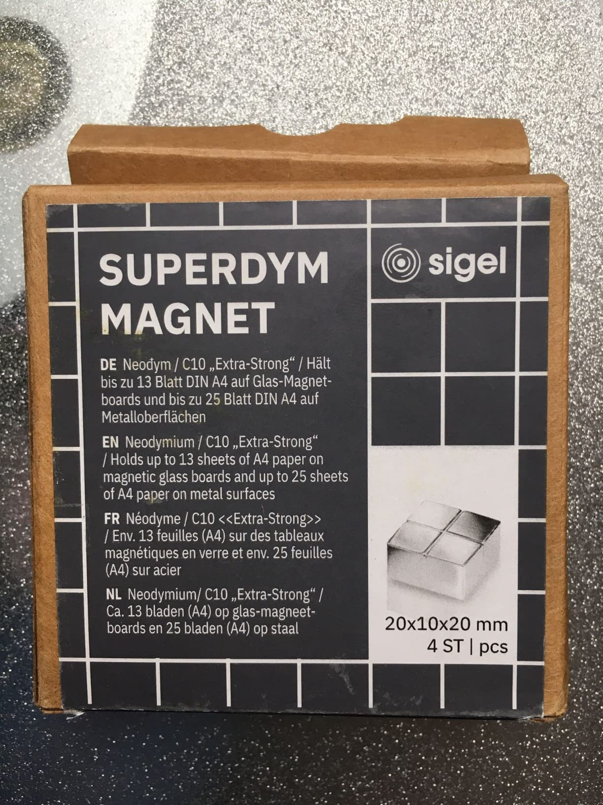 Stark, aber rutscht mit viel Papier