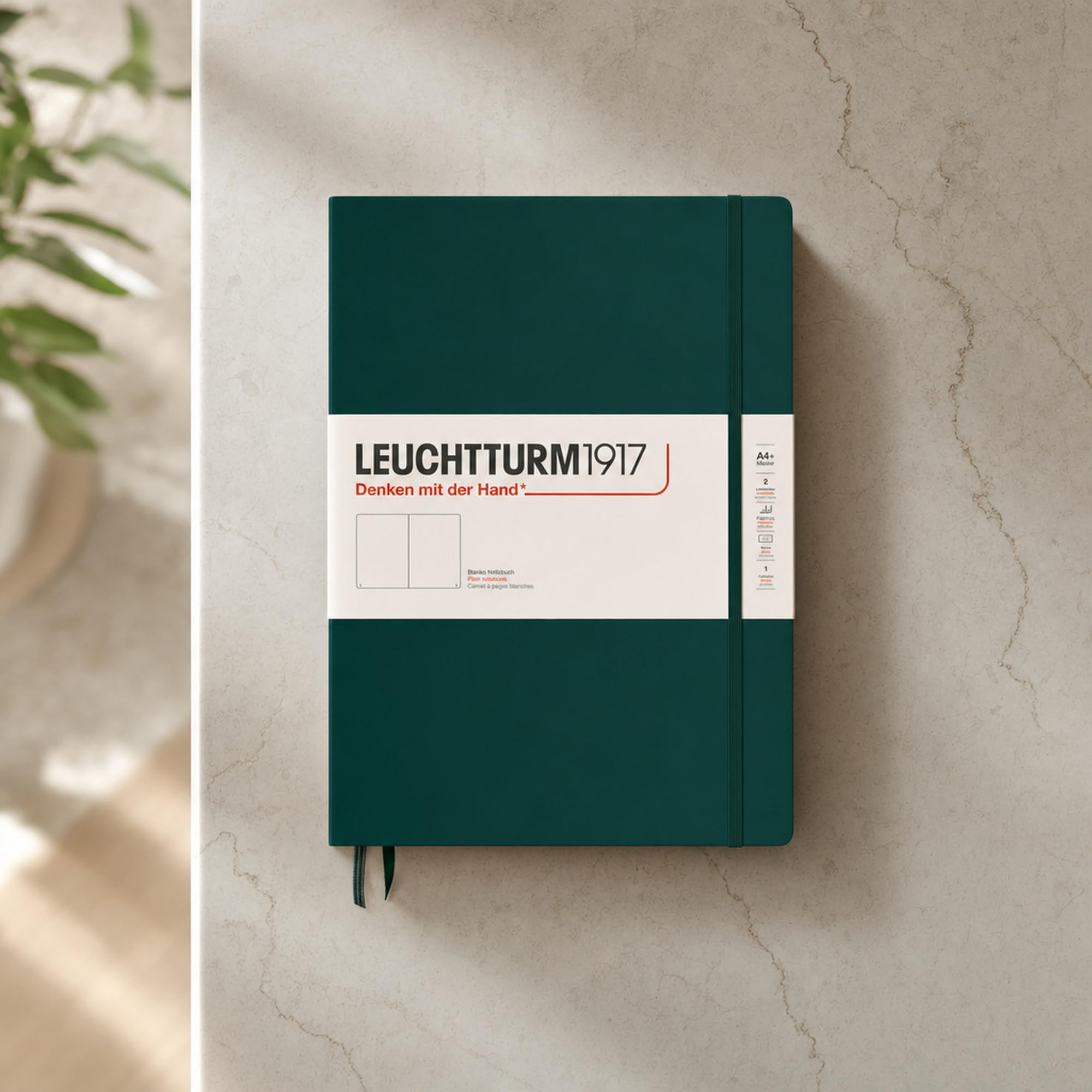 leuchtturm1917-370263-notizbuch-master-classic-a4-hardcover-blanko-forest-green image 3