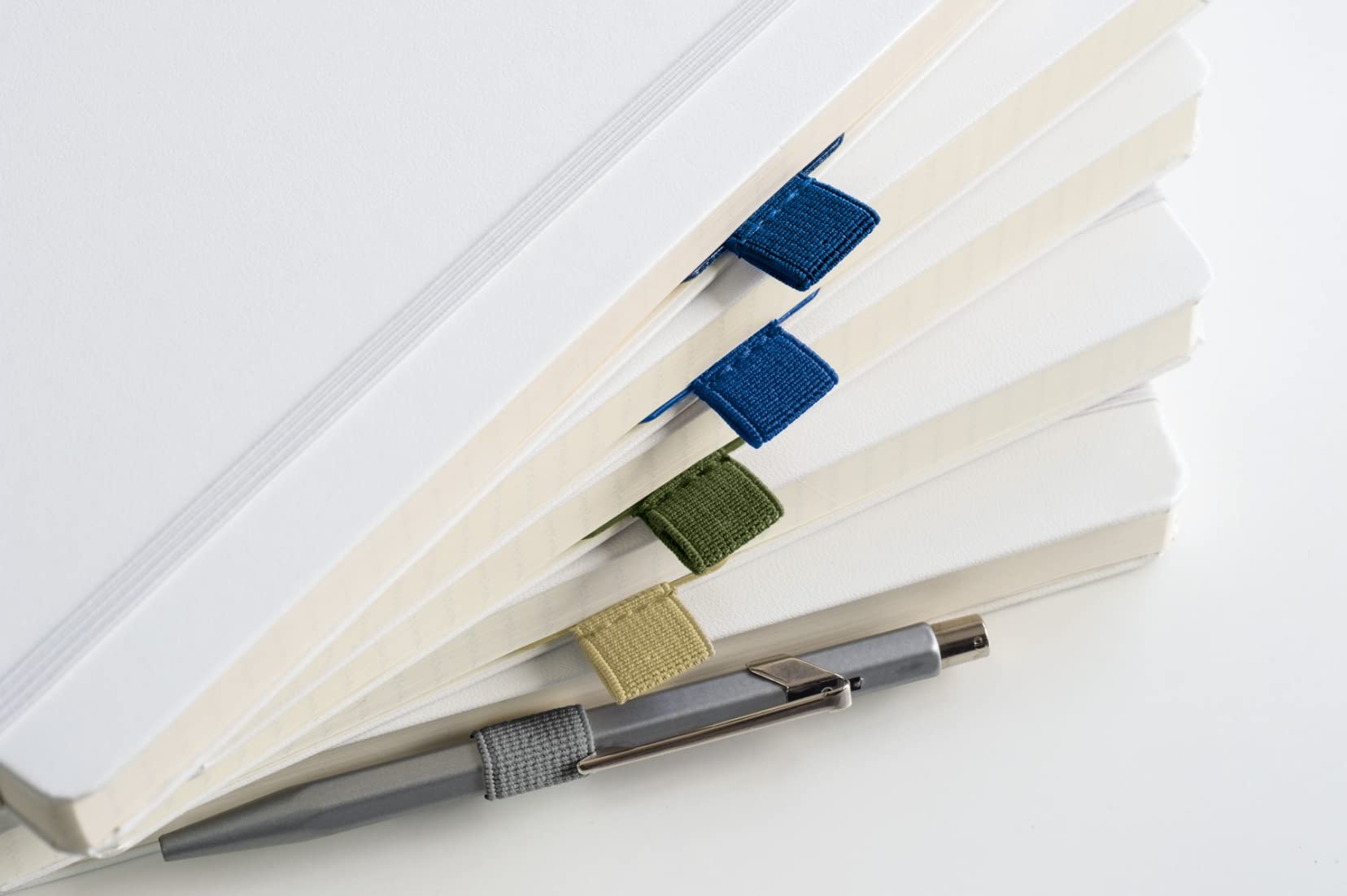 leuchtturm1917-pen-loop-stiftschlaufe image 4