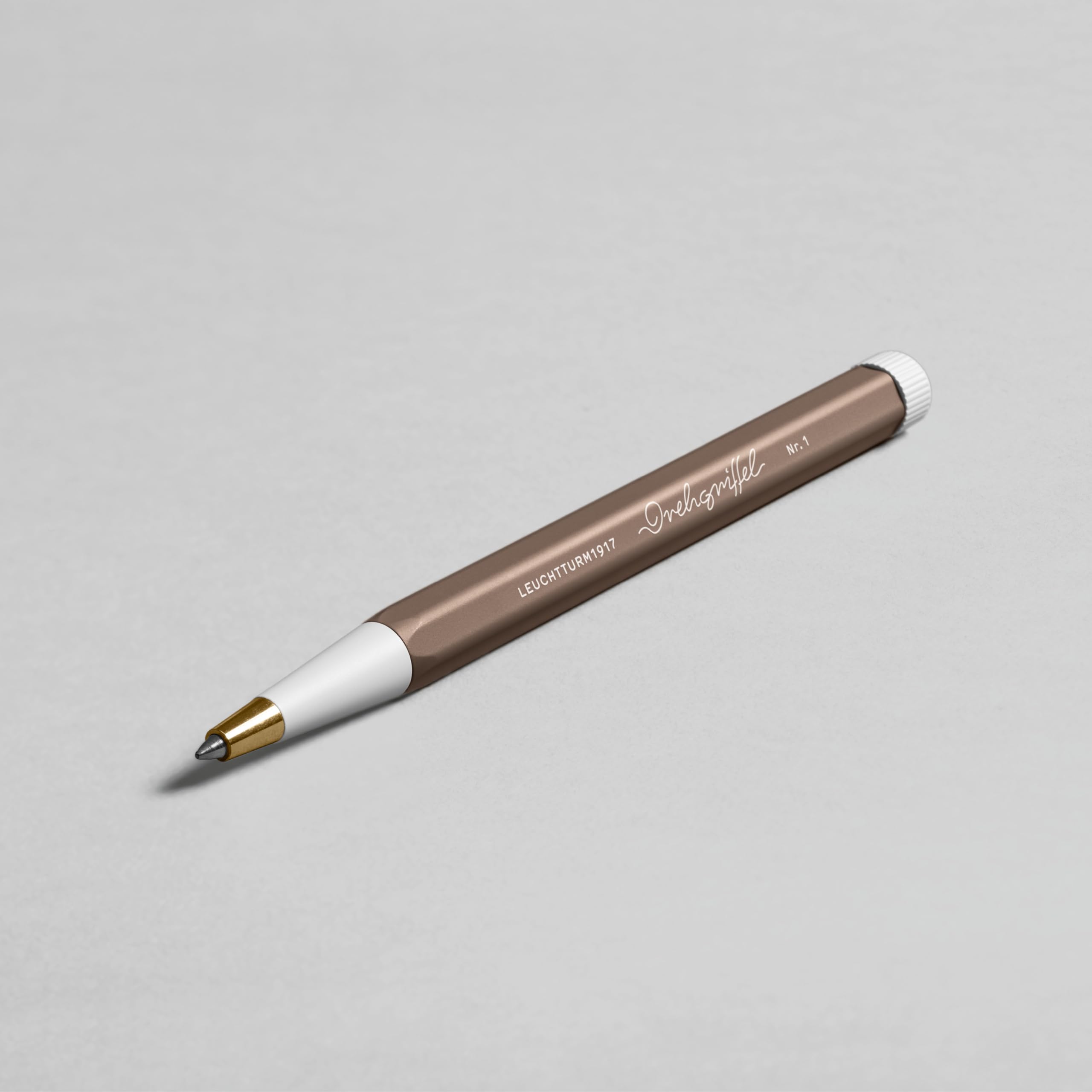 leuchtturm1917-drehgriffel-nr-1-gelstift-schwarz image 2