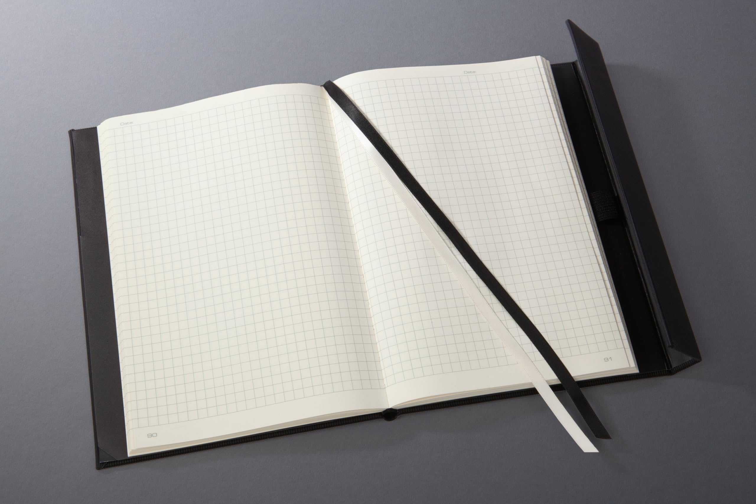 sigel-conceptum-premium-notizbuch-a4-kariert-schwarz-mit-magnetverschluss-2 image 2