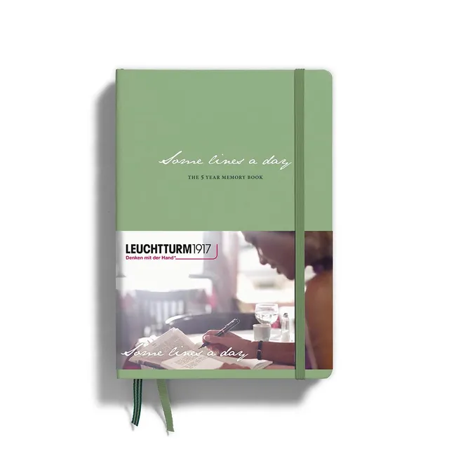 leuchtturm1917-some-lines-a-day-5-jahres-buch-medium-a5-salbei image 1