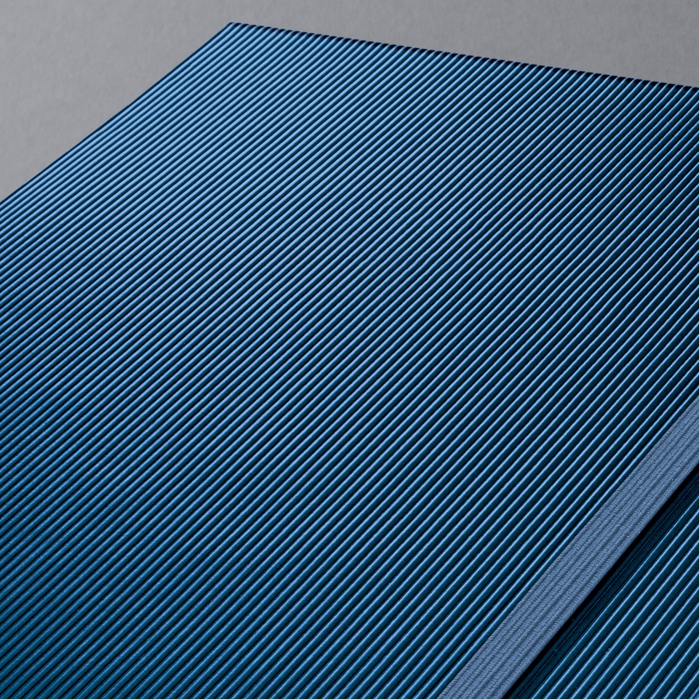 sigel-conceptum-notizbuch-a5-liniert-blau-metallic-hardcover image 4